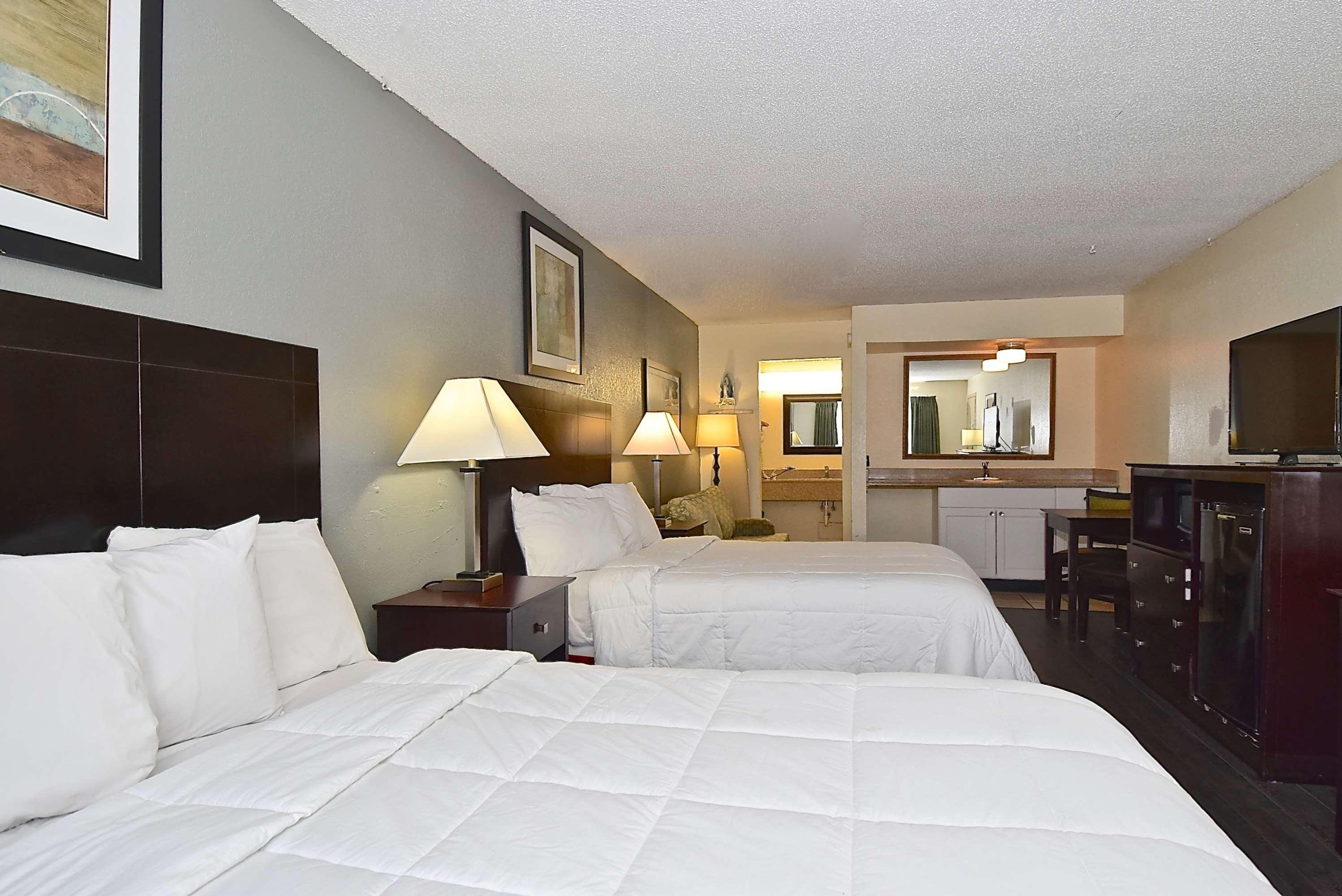 Surestay Hotel By Best Western Sarasota Lido Beach Exterior photo