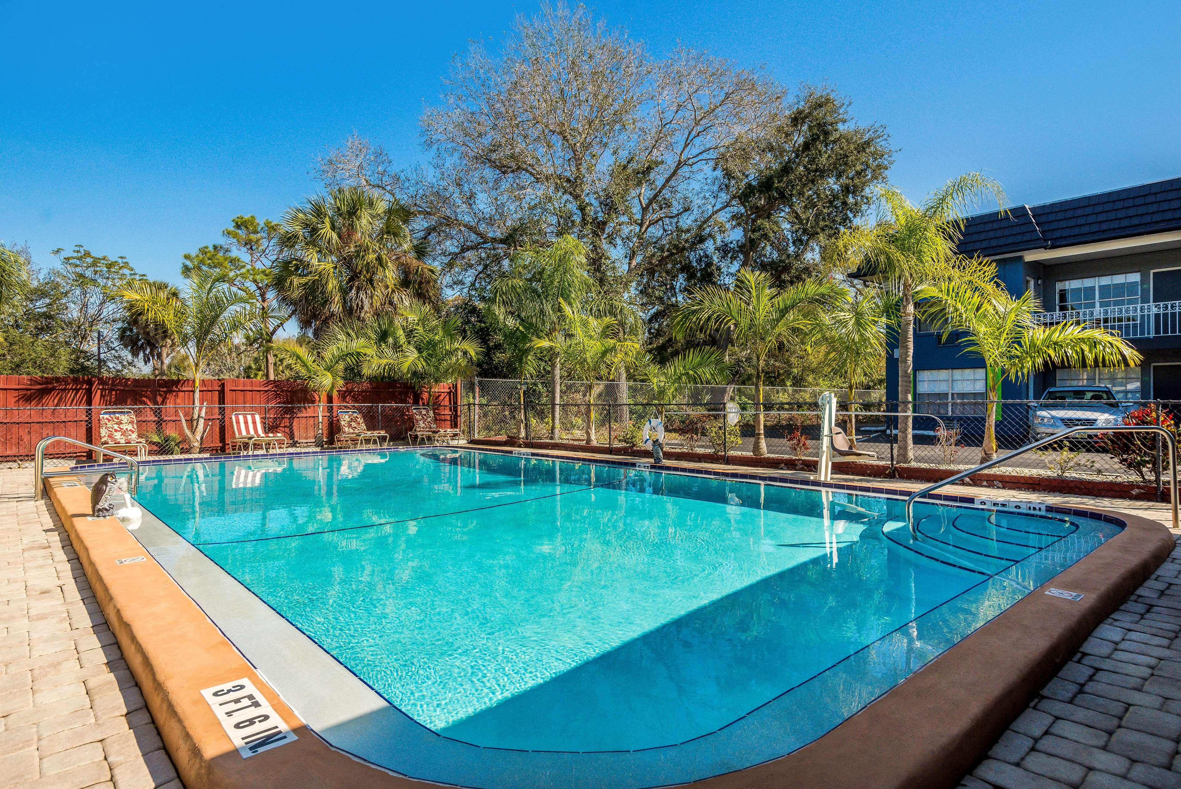 Surestay Hotel By Best Western Sarasota Lido Beach Exterior photo
