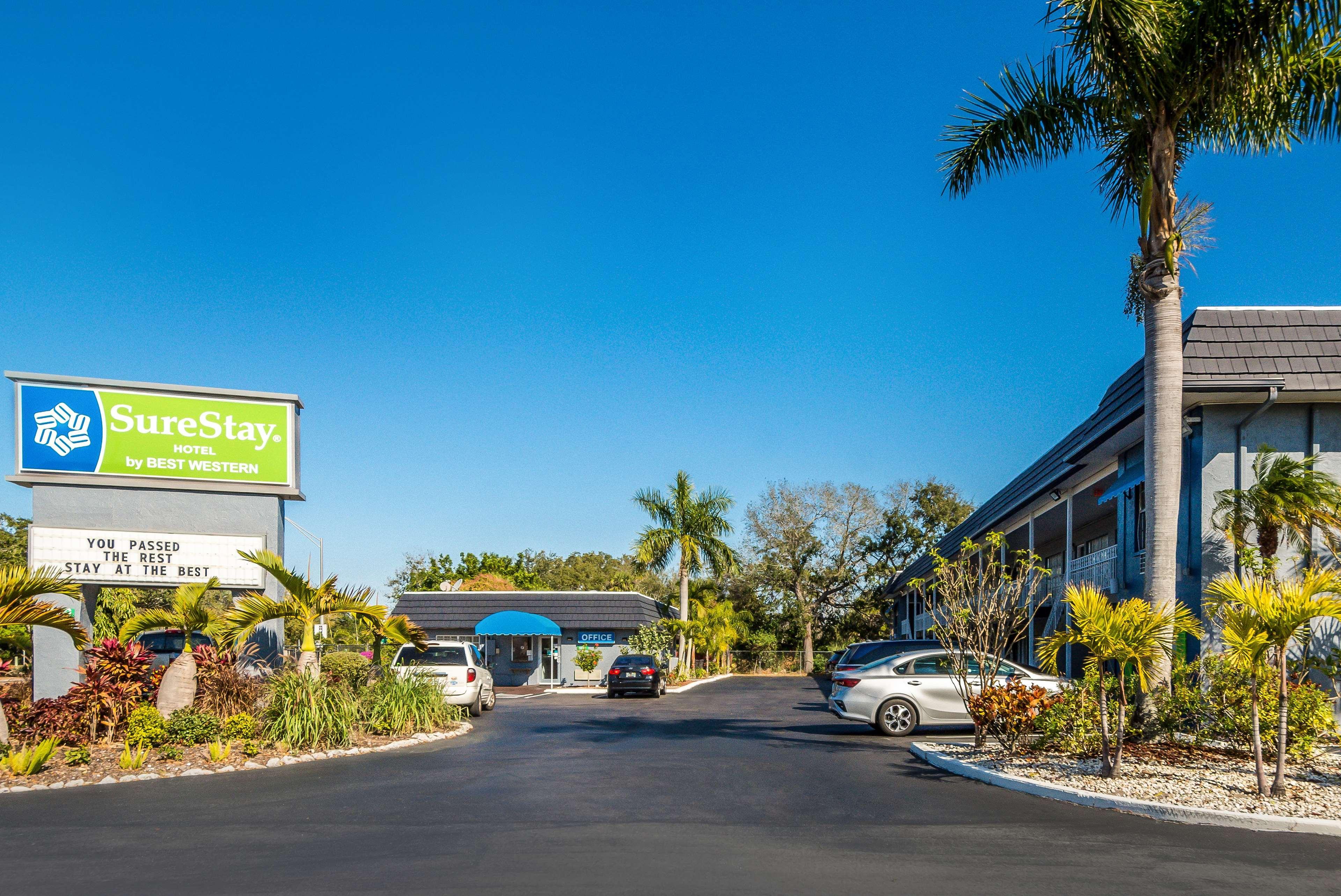 Surestay Hotel By Best Western Sarasota Lido Beach Exterior photo