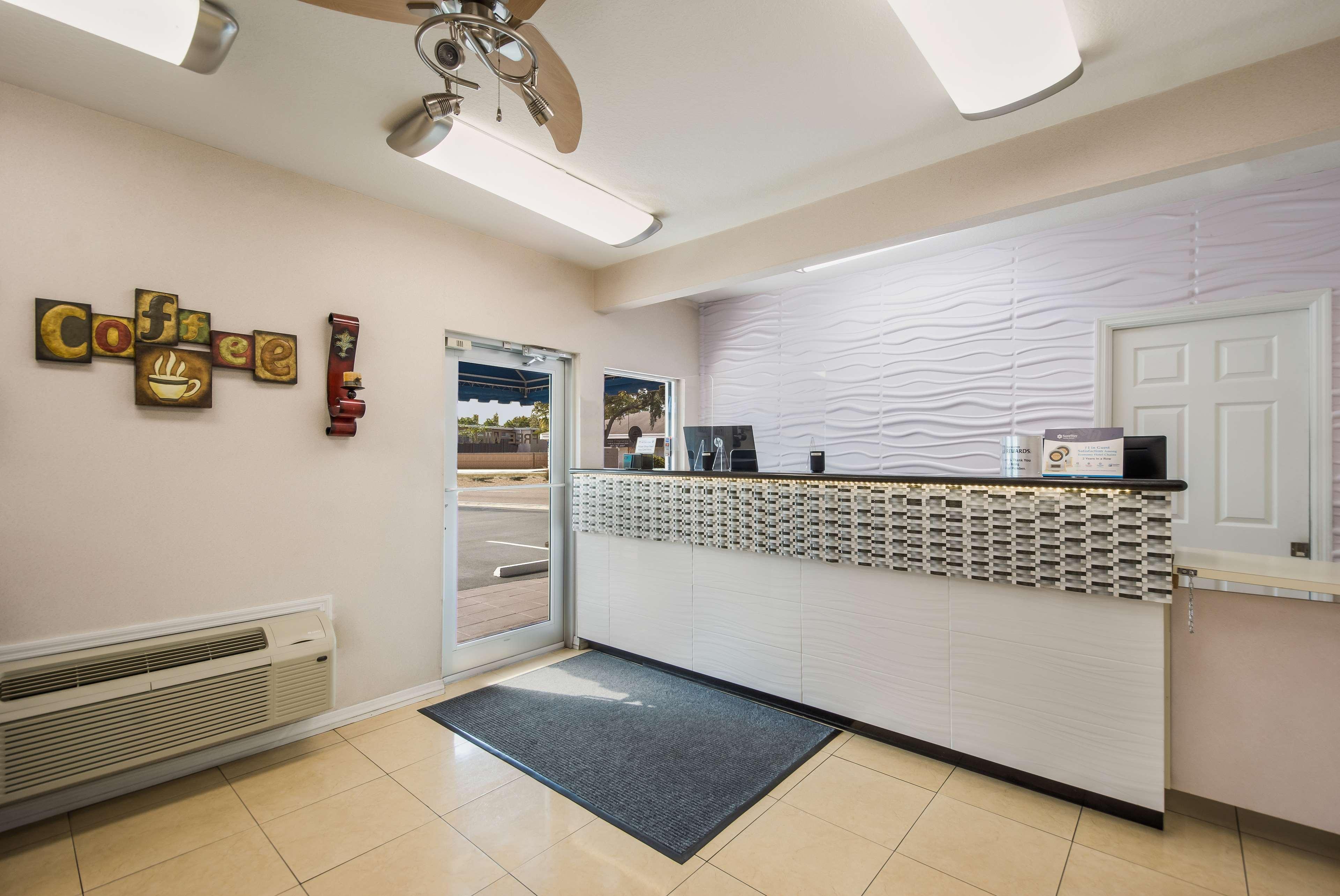Surestay Hotel By Best Western Sarasota Lido Beach Exterior photo